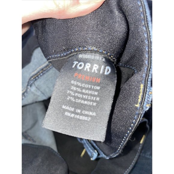 Torrid 28 Regular Bombshell Straight High Rise Premium Stretch Jeans 5X - Picture 5 of 5